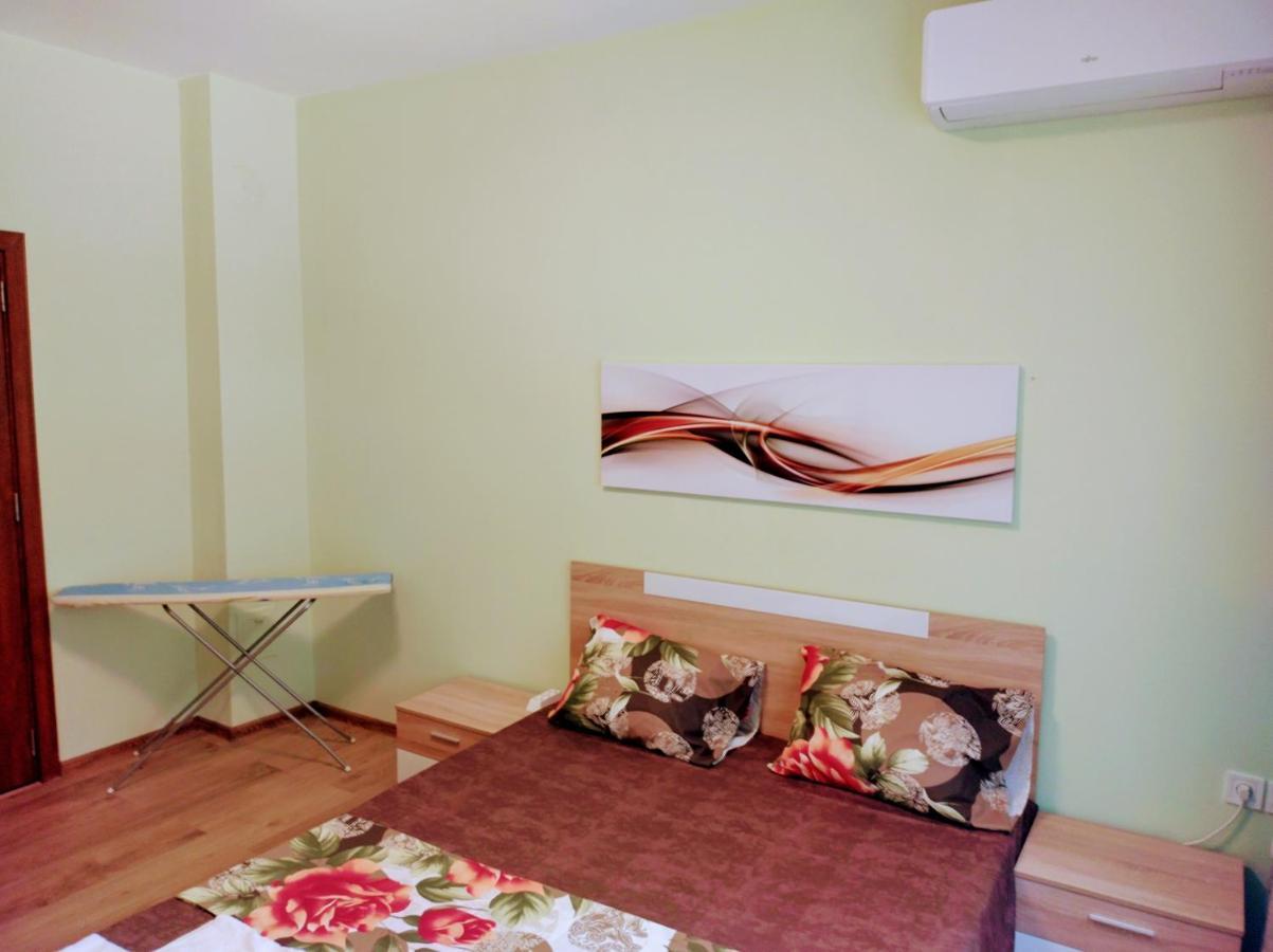 Apartment Nedyalkov Varna Exteriör bild